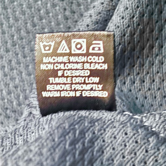 NFL Team Apparel Unisex Soft Mesh Ultimate Game Day Eagles T-Shirt/Jersey, XL - Picture 10 of 10